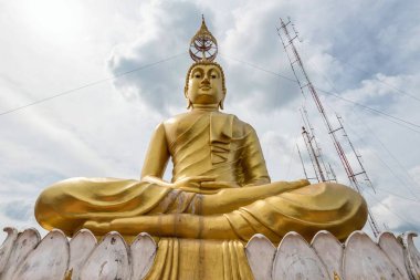 Kaplan Mağarası Tapınağı 'ndaki Budda heykeli Wat Tham Seua Krabi Tayland ve Asya
