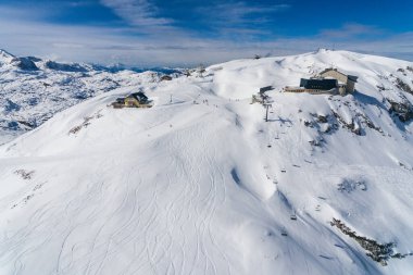 Avusturya, Obertraun 'daki Dachstein Krippenstein Dağları insansız hava aracı görüntüsü