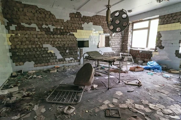 Поликлиника Больница Припяти Чернобыльская Зона Отчуждения Зона Отчуждения Чернобыльской Аэс — стоковое фото