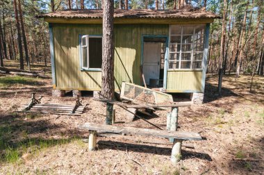 Prypiat, Çernobil 'deki Izumrudnoe Zümrüt tatil beldesi. Ukrayna Sovyetler Birliği 'nde Çernobil Nükleer Santrali Yabancılaşma Bölgesi