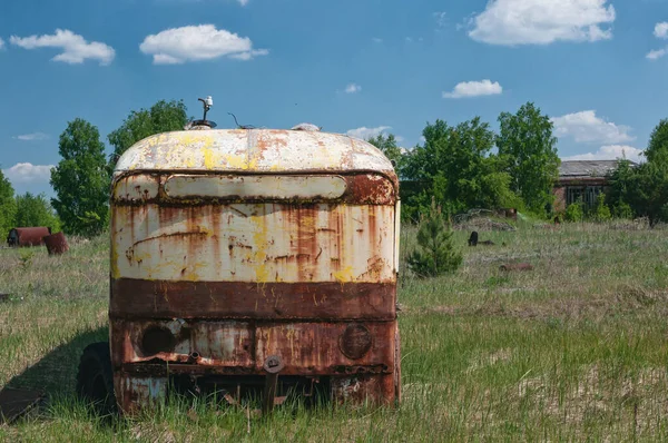 Véhicules Liquides Radioactifs Abandonnés Prypiat Zone Exclusion Tchernobyl Centrale Nucléaire — Photo