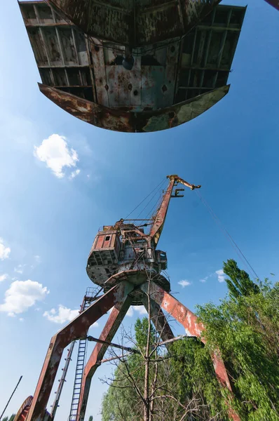 Opuszczone Żurawie Dokowe Prypiacie Strefa Wykluczenia Czarnobylu Elektrownia Atomowa Czarnobylu — Zdjęcie stockowe