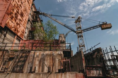 Pripyat, Çernobil Yasaklama Bölgesi 'nde 5 ve 6 numaralı reaktörler. Ukrayna Sovyetler Birliği 'nde Çernobil Nükleer Santrali Yabancılaşma Bölgesi