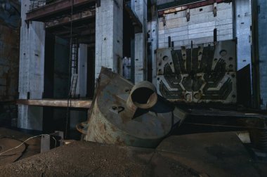 Pripyat, Çernobil Yasaklama Bölgesi 'nde 5 ve 6 numaralı reaktörler. Ukrayna Sovyetler Birliği 'nde Çernobil Nükleer Santrali Yabancılaşma Bölgesi