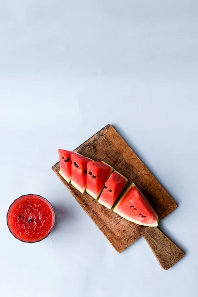 Watermelon Sliced Cutting Board Watermelon Juice Grey Background — Stock Photo, Image
