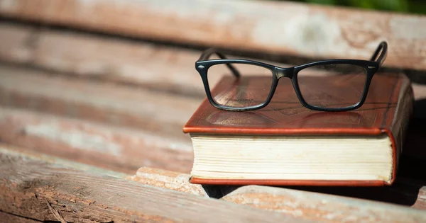 Libro Vasos Bench — Foto de Stock