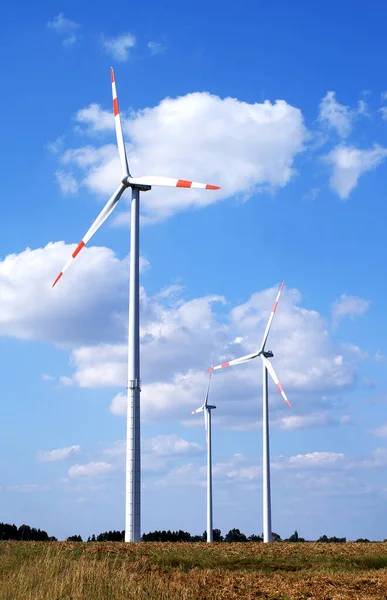 White Wind Turbines Blue Sky Background — Stock Photo, Image