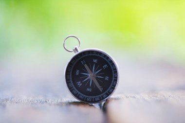 Retro vintage ahşap masa arka plan ile pürüzsüz görüntü arka plan, kopya alanı pusulasına