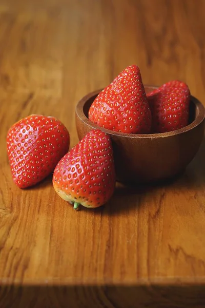 Lovely Red Fresh Ripe Strawberry Wood Bowl Wooden Table Copy — Stock Photo, Image
