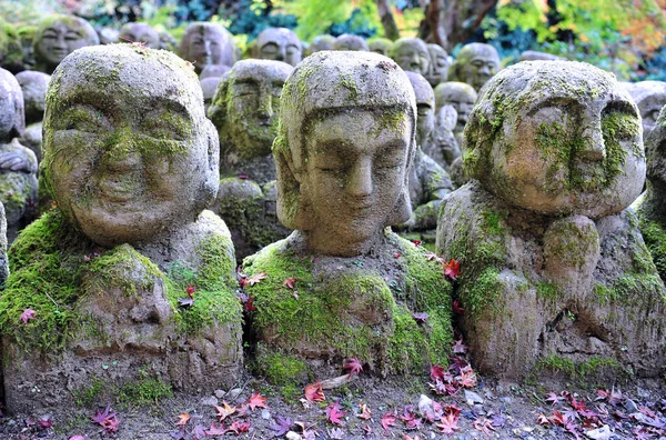 Wonderful stone statues in buddhist temple in Kyoto - Otagi Nenbutsuji. — Stock Photo, Image