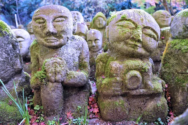 Wonderful stone statues in buddhist temple in Kyoto - Otagi Nenbutsuji. — Stock Photo, Image