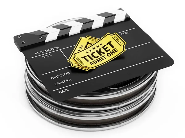 Кинокатушки, клапборды и билеты в кино изолированы на белом. 3D иллюстрация — стоковое фото