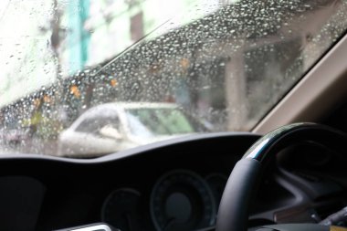 direksiyon sürücü Denetim araç araba ile yağmur damla