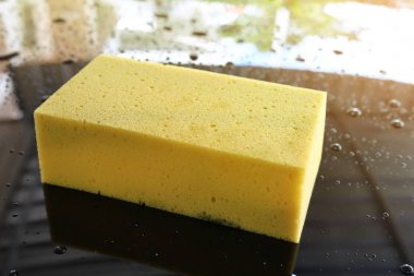 kullanılan sarı sünger Oto yıkama