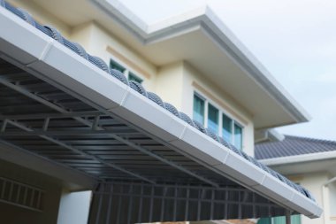 konut bina çatı oluk