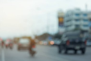 kentsel yolda araba sürüş, görüntü bulanıklığı arka plan