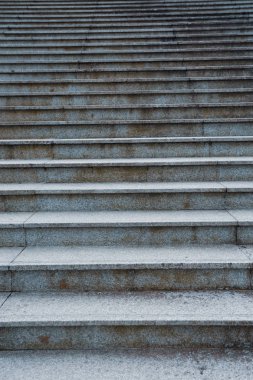 boş eski merdiven dış yıpranmış