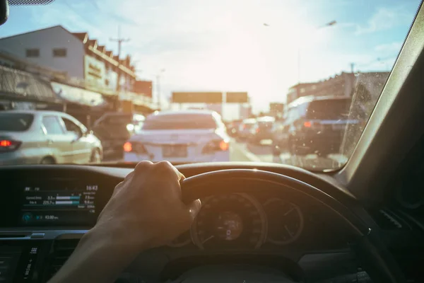 Auto fahren, Stau in der Stadt — Stockfoto