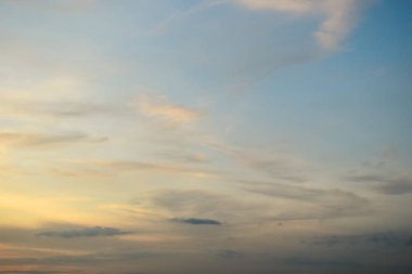 sabah gökyüzünde güzel ışık