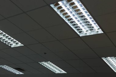 oda ofisinde güç ışığı