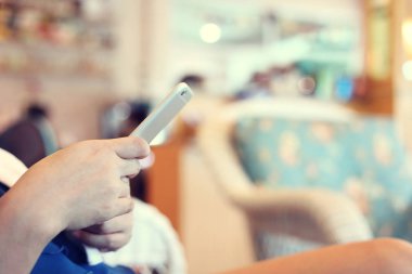 cep telefonu teknolojisi kullanan kişiler