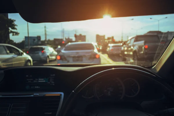 Auto fahren, Stau in der Stadt — Stockfoto