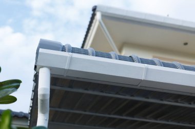 konut bina çatı oluk