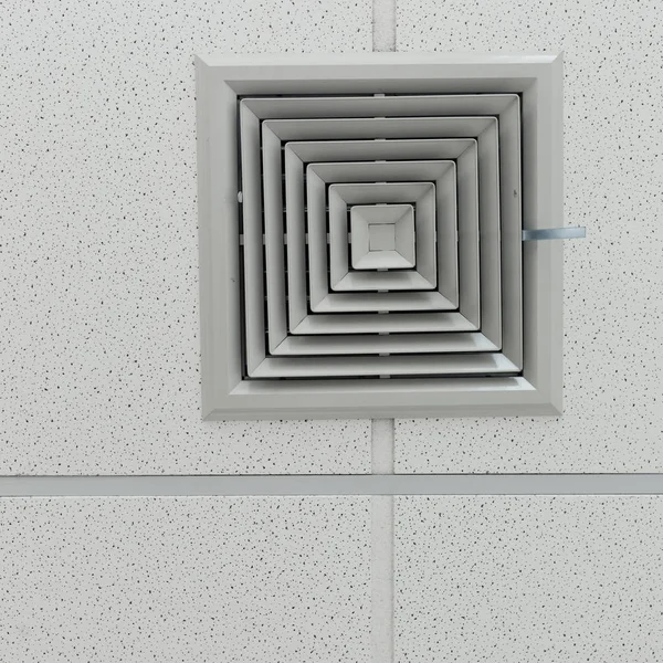 Ofis tavanında klima havalandırma — Stok fotoğraf