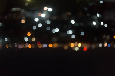 şehirde renkli gece ışığı, görüntü bulanıklığı gece hayatı