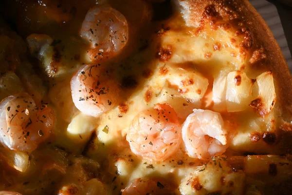 Italian Pizza Cheese Pineapple Shrimp Topping Sea Food — Stock Photo, Image