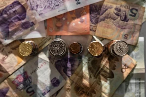 Pila Monedas Dólar Euro Rublo Yuan Franco Yen Libra Zloty — Foto de Stock
