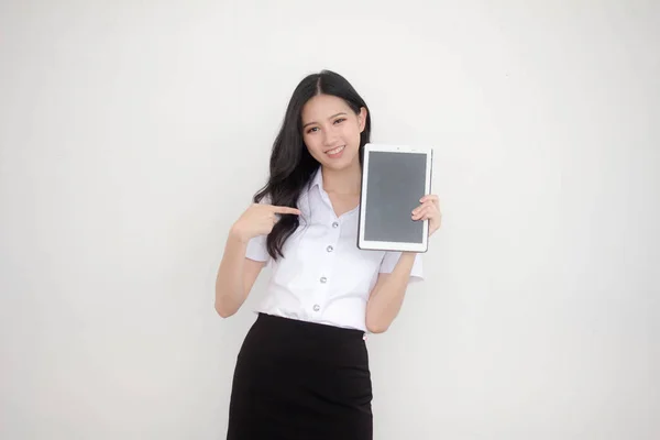 Retrato Tailandés Estudiante Adulto Universidad Uniforme Hermosa Chica Mostrar Tableta —  Fotos de Stock