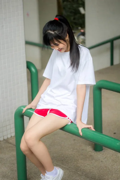 Asia Thai Japanese Teen Teen White Shirt Beautiful Girl Happy — Stok fotoğraf