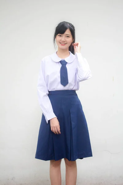 Portret Ucznia Tajskiego Liceum Mundur Nastolatek Piękna Dziewczyna Szczęśliwy Zrelaksować — Zdjęcie stockowe