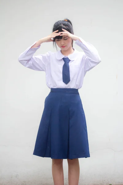 Porträtt Thai Gymnasiet Student Uniform Vacker Flicka Tänk — Stockfoto