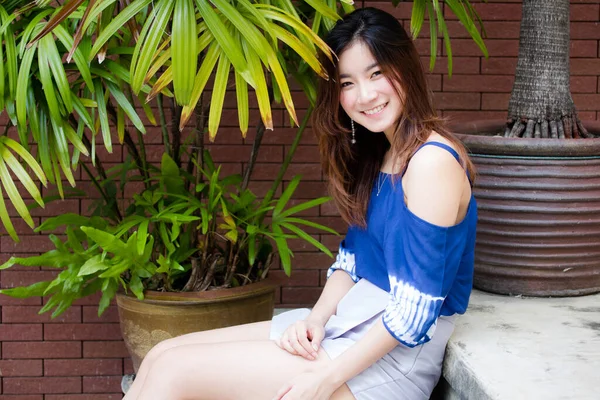 Beautiful Young Adult Thai Chinese Blue Tank Top Relax Smile — Stock Fotó