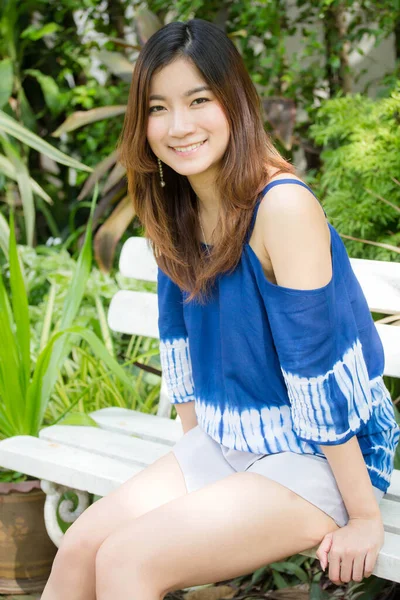 Beautiful Young Adult Thai Chinese Blue Tank Top Relax Smile — Stock Photo, Image