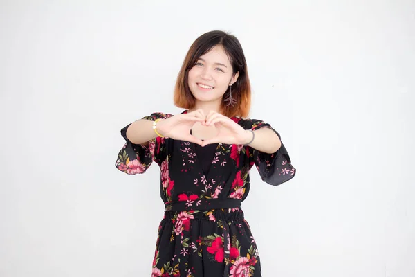 Retrato Tailandês Adulto Linda Menina Cabelo Curto Dar Coração — Fotografia de Stock