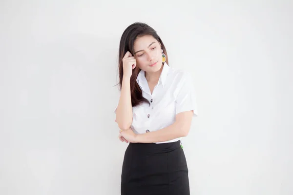 Retrato Tailandês Adulto Estudante Universidade Uniforme Bela Menina Pense — Fotografia de Stock