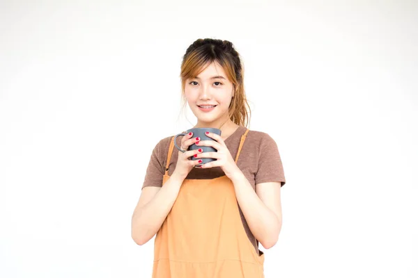 美しい若いです大人のタイの中国の青銅髪飲料コーヒー — ストック写真