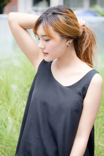 Beautiful Young Adult Thai Chinese Bronze Hair Relax Smile — Stock Photo, Image