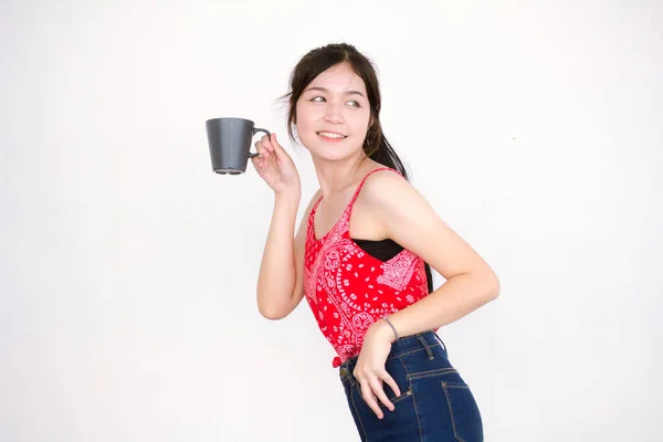 Retrato Tailandês Adulto Bela Camisa Vermelha Bebendo Café — Fotografia de Stock