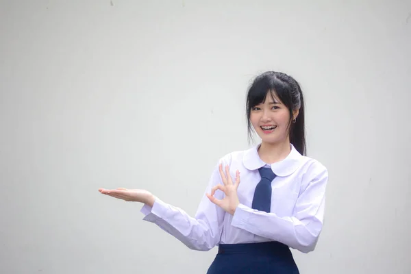 Retrato Tailandés Estudiante Secundaria Uniforme Hermosa Chica Mostrar Mano — Foto de Stock