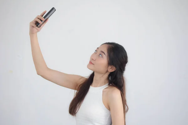 Retrato Tailandés China Adulto Hermosa Niña Camisa Blanca Vaqueros Azules — Foto de Stock