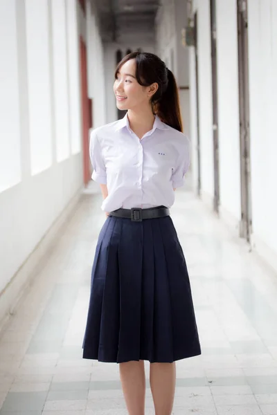 Retrato Tailandês Estudante Ensino Médio Uniforme Adolescente Linda Menina Feliz — Fotografia de Stock