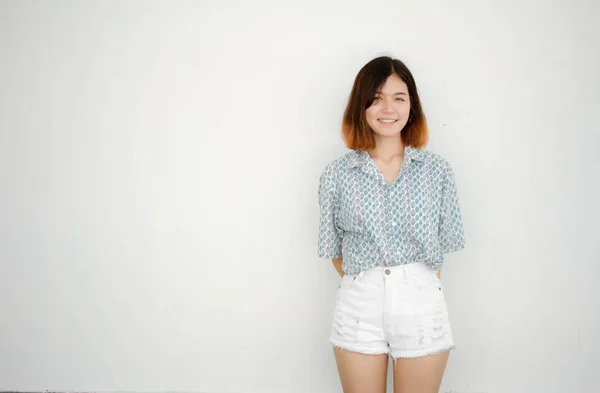 Portrait Thai Adult Beautiful Girl Short Hair Relax Smile — Stok Foto