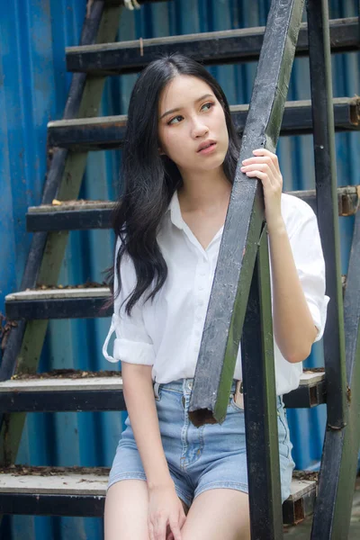 Portrait Thai China Adult Beautiful Girl White Shirt Blue Jeans — Stock Photo, Image