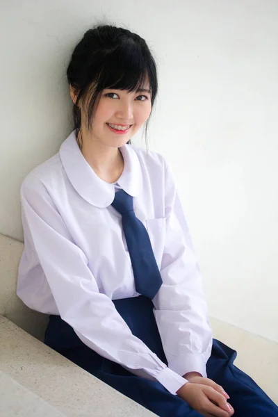 Portret Van Thaise Middelbare School Student Uniform Tiener Mooi Meisje — Stockfoto