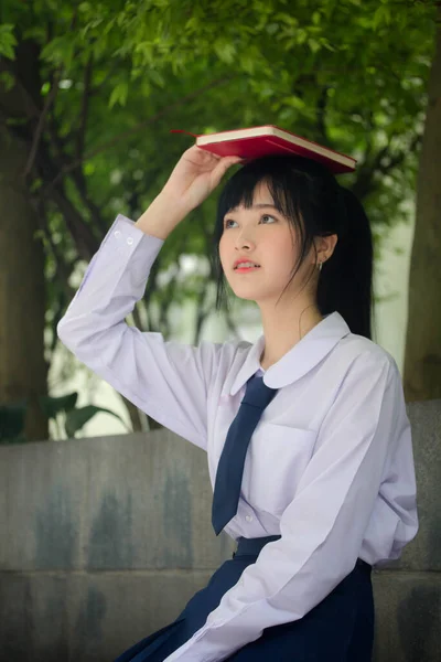 Asiatisch Thai High School Student Uniform Hübsch Mädchen Read Ein — Stockfoto