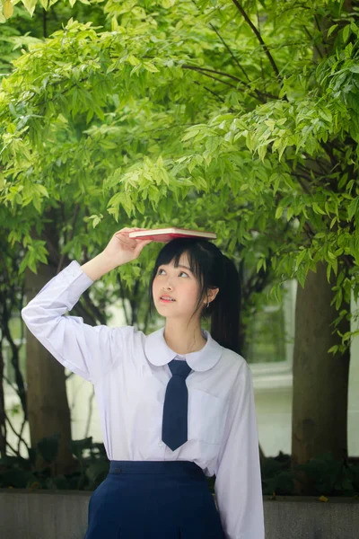 Asiatisch Thai High School Student Uniform Hübsch Mädchen Read Ein — Stockfoto